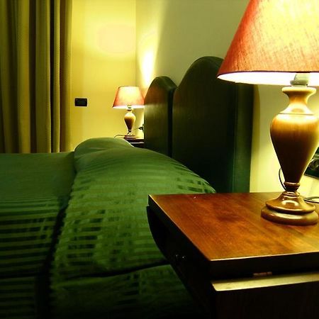 Relax Style House Central Rooms Pescara Extérieur photo