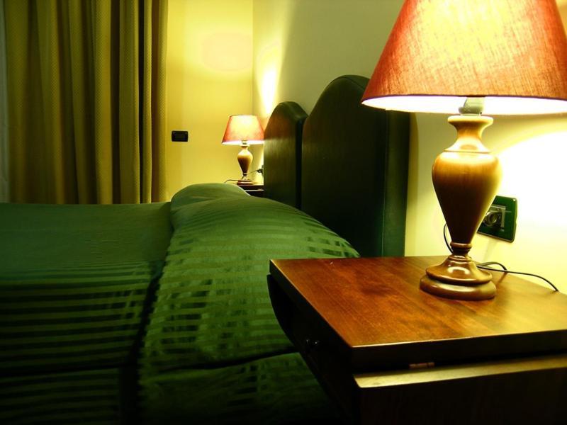 Relax Style House Central Rooms Pescara Extérieur photo