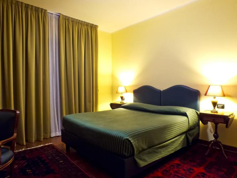 Relax Style House Central Rooms Pescara Extérieur photo