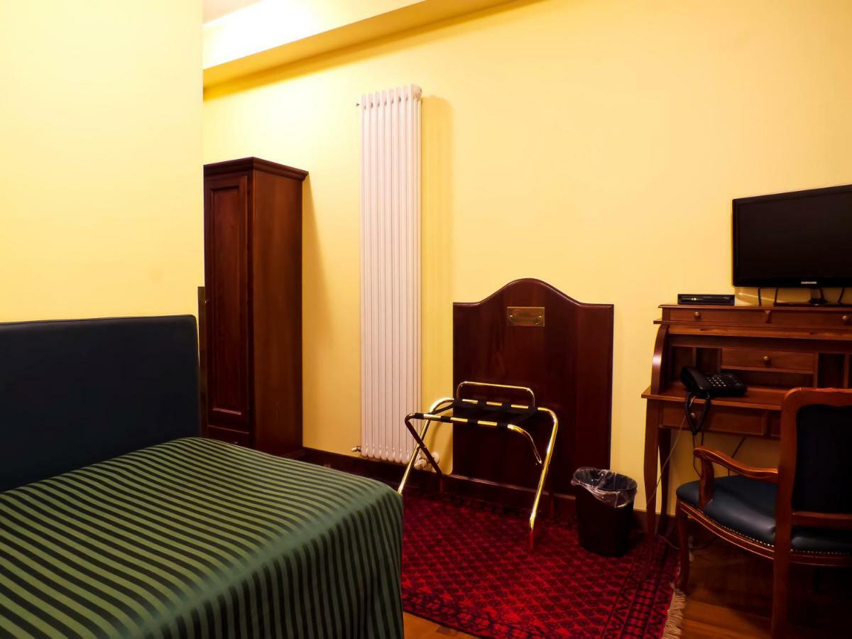 Relax Style House Central Rooms Pescara Extérieur photo