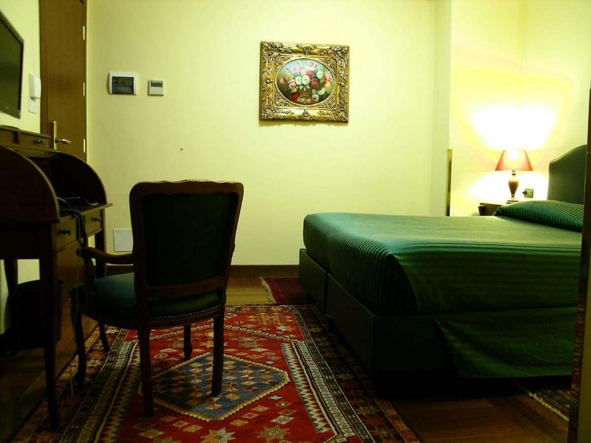 Relax Style House Central Rooms Pescara Extérieur photo